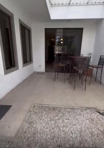 CASA EN ESCAZU CON MUEBLES - Imagen 7