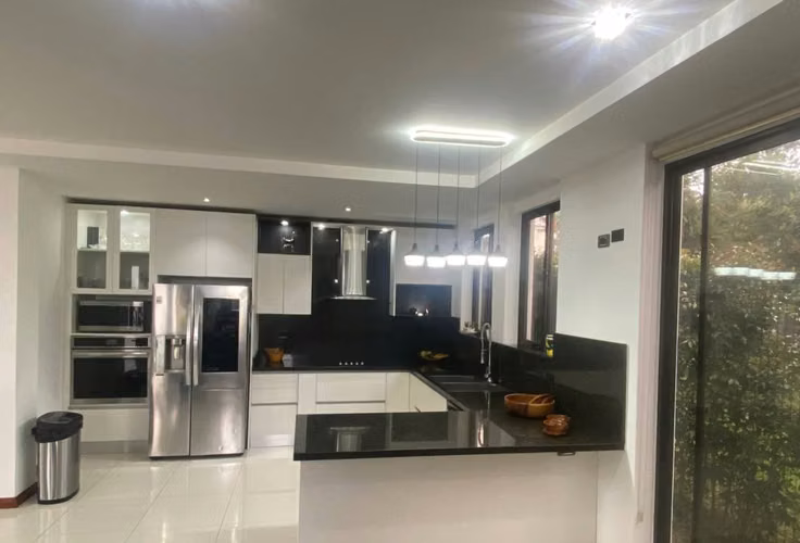 Venta de casa en condominio en los Ángles de Santo Domingo