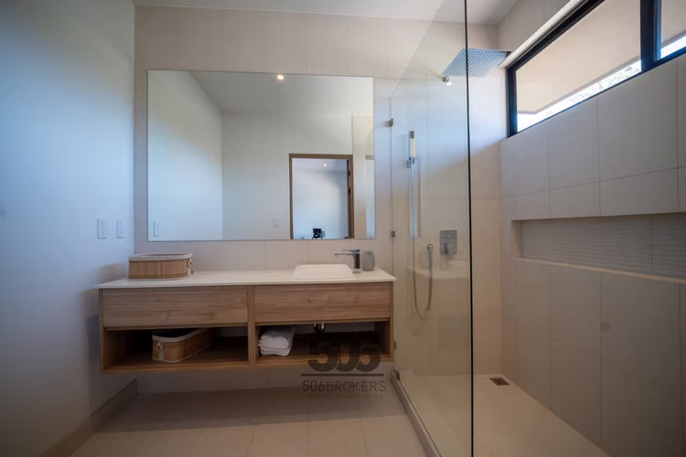Venta de casa nueva en Barreal de Heredia, Amenidades - Imagen 13