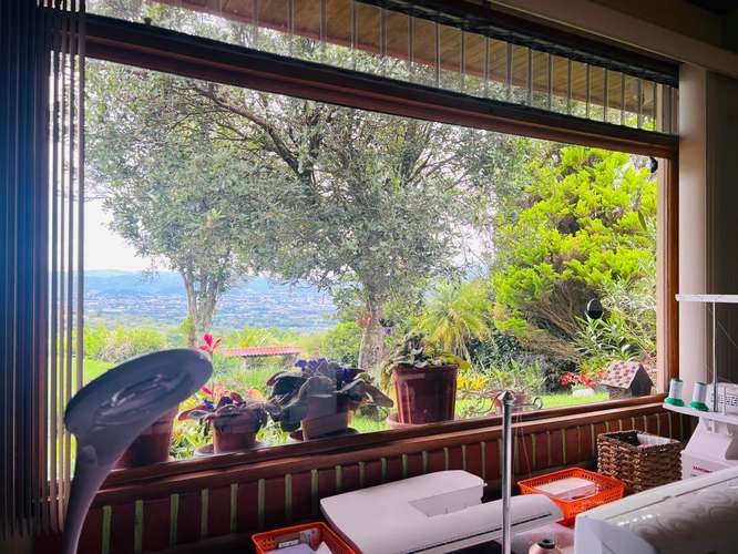 Venta de Casa con lote amplio y vista en San Rafael de Heredia - Imagen 8