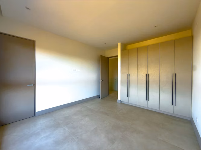Casa de Lujo Nueva en Alquiler en Hacienda Espinal | 5 Habitaciones | $5,500/mes