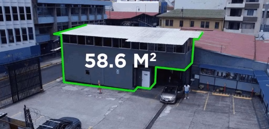 Venta de Propiedad Comercial – Parqueo y Comedor – 14 Espacios