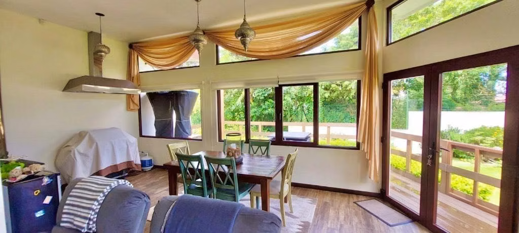 Se Vende Casa de Lujo 1 Planta | San Rafael de Heredia | 4 Hab + Oficinas