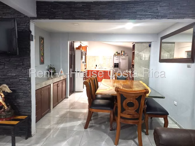 Casa en Venta en Guadalupe – Casa de 4 Habitaciones Cerca del Centro y Servicios - Imagen 6