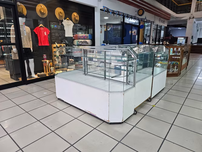 Locales especiales para Comidas, Plaza Comercial San José