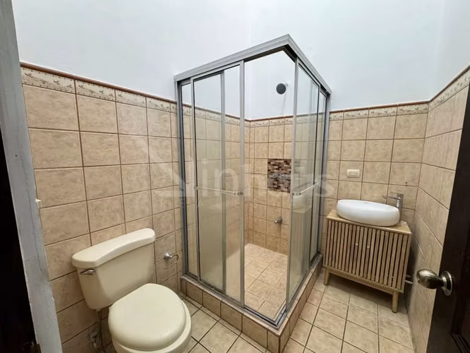 id 41877-Hermosa casa de una planta - Renovada