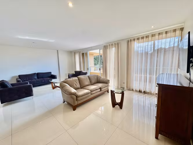 ESCAZU! APARTAMENTO AMPLIO AMUEBLADO DE 2 HAB/2.5BAÑOS/2PARQUEOS/TERRAZA