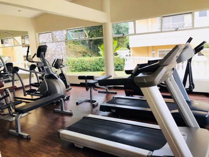 ESCAZU! APARTAMENTO AMPLIO AMUEBLADO DE 2 HAB/2.5BAÑOS/2PARQUEOS/TERRAZA