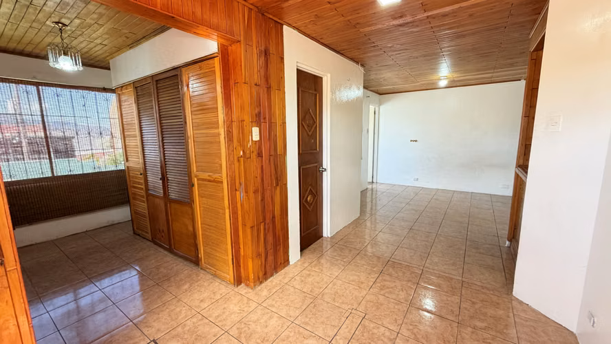 Venta casa con excelente ubicación de 2 niveles, Desamparados. (FE)