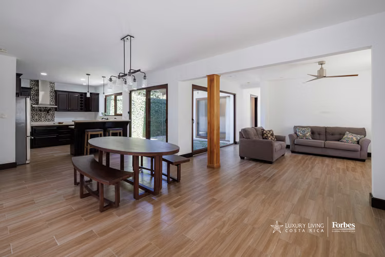 21315 - Casa familiar de 5 habitaciones en condominio, Río Oro Santa Ana - Imagen 7
