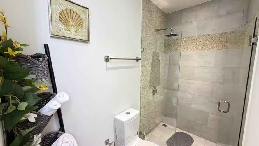 Venta apto moderno con terraza y jardín, Jacó, Garabito. (FE) - Imagen 10