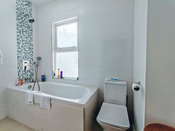 Rio Oro- 3 habitaciones + oficina- Jardín- Piscina privada - Imagen 15