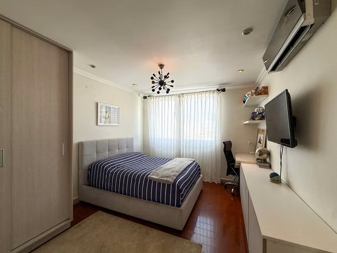 VENTA DE CASA EN CONDOMINIO NUVO CON PISCINA