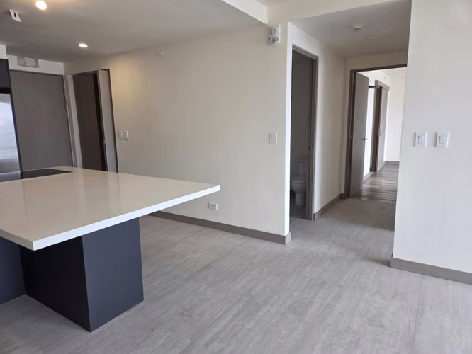 Se vende Apartamento en la exclusiva zona de Rohrmoser, Pavas - Imagen 5