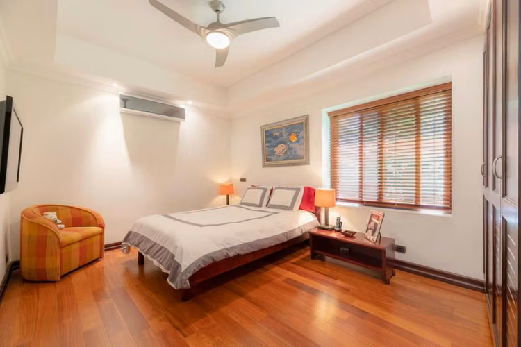 Se vende amplia casa en Condominio Jaragua-Brasil De Mora - Imagen 16