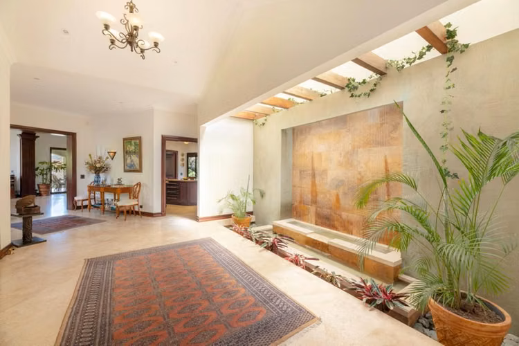 Se vende amplia casa en Condominio Jaragua-Brasil De Mora - Imagen 15