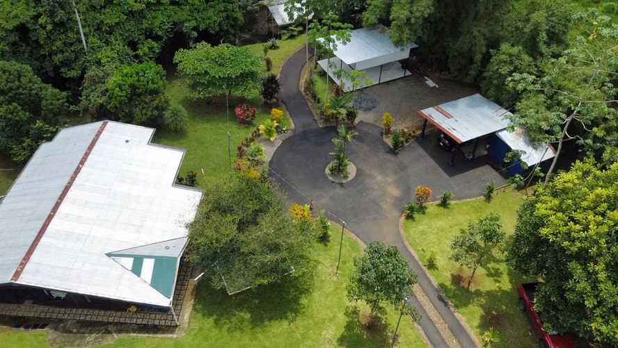 Se vende quinta con dos casas en Aguas Zarcas