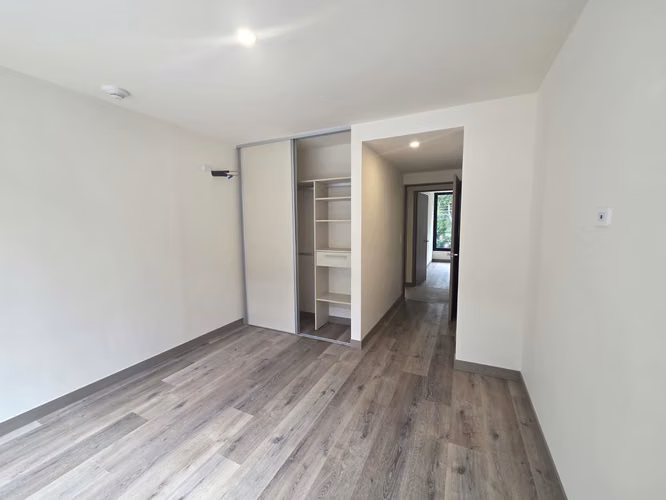Se vende apartamento en Rohrmoser, Mata Redonda