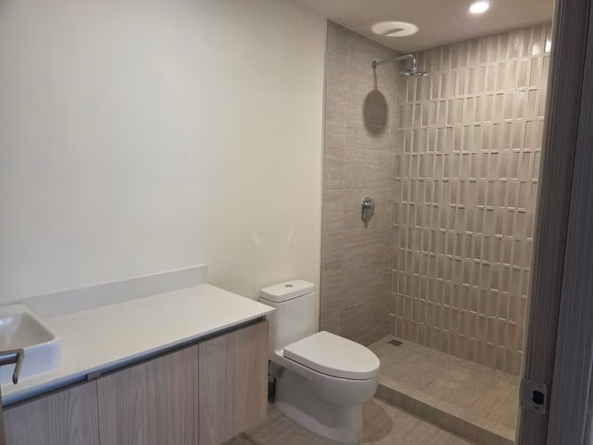 Se vende apartamento en Rohrmoser, Mata Redonda