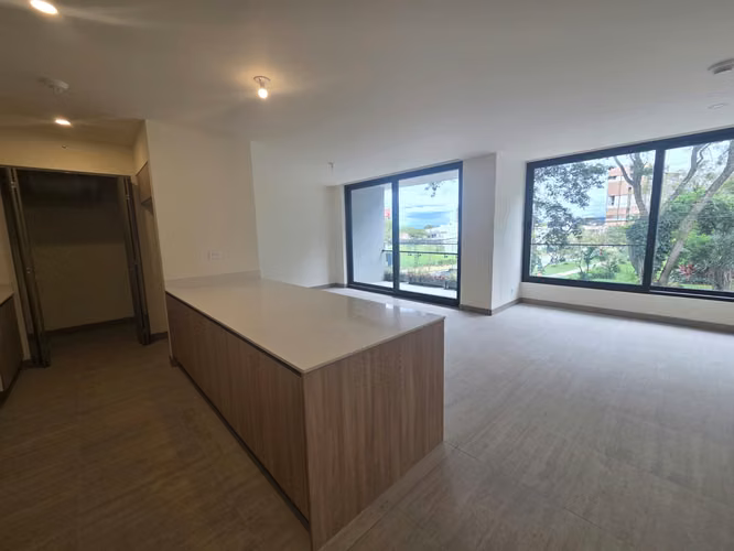Se vende apartamento en Rohrmoser, Mata Redonda