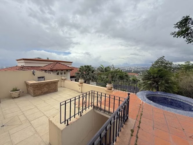 En Alquiler, Icónica Casa Estilo Morisco con Vistas Panorámicas en Escazú – ID25645 - Imagen 19