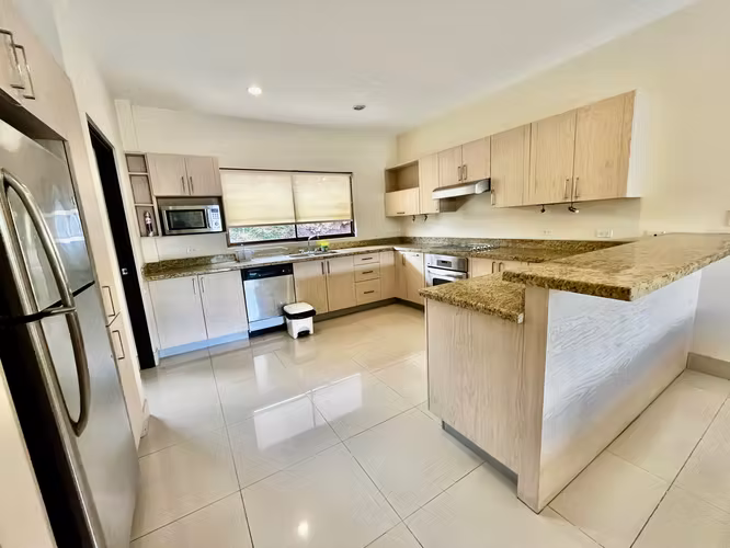 ALTO LAS PALOMAS-SANTA ANA! AMPLIO Y ELEGANTE APARTAMENTO CON VISTAS PANORAMICAS! - Imagen 6