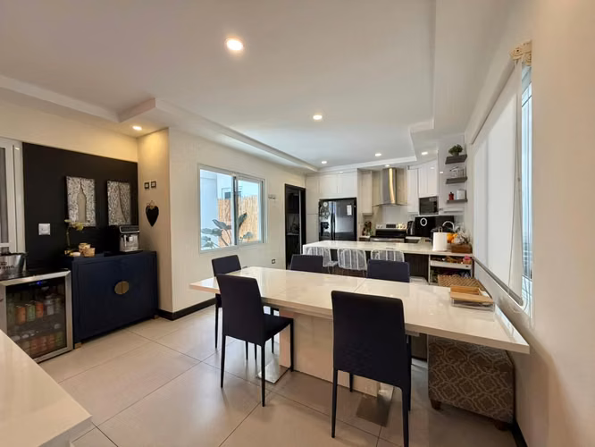 Se vende Casa en Santa Ana.