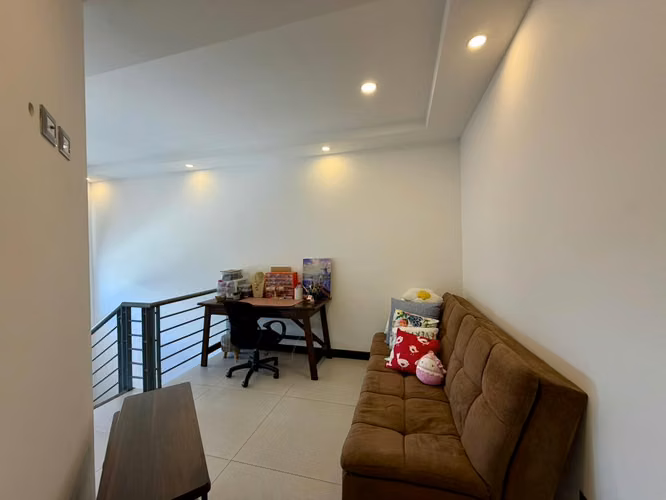 Se vende Casa en Santa Ana.