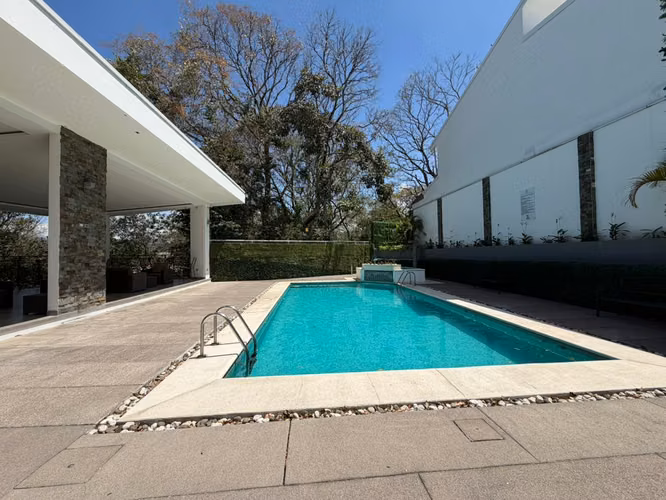 Se vende Casa en Santa Ana.