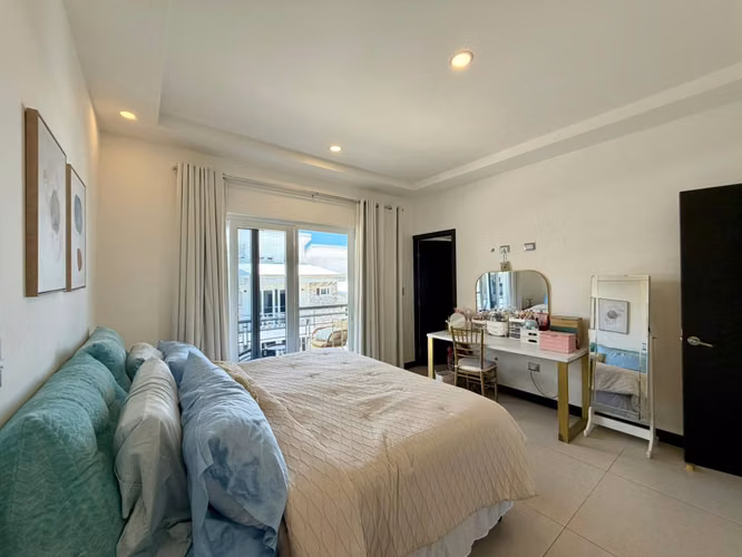 Se vende Casa en Santa Ana.