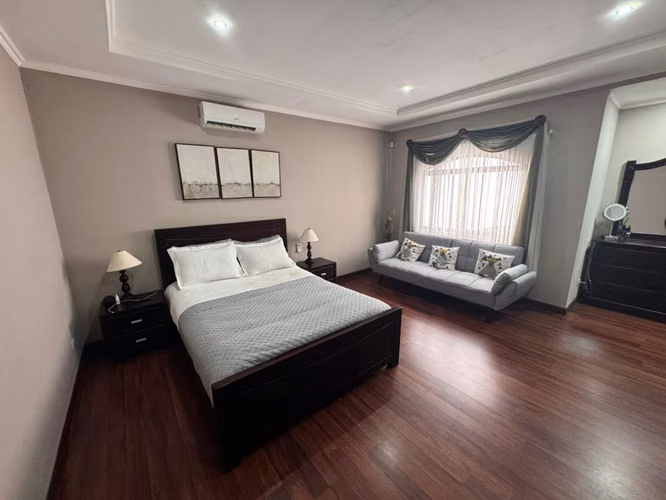 Venta de espectacular casa en condominio en Alajuelita -EU