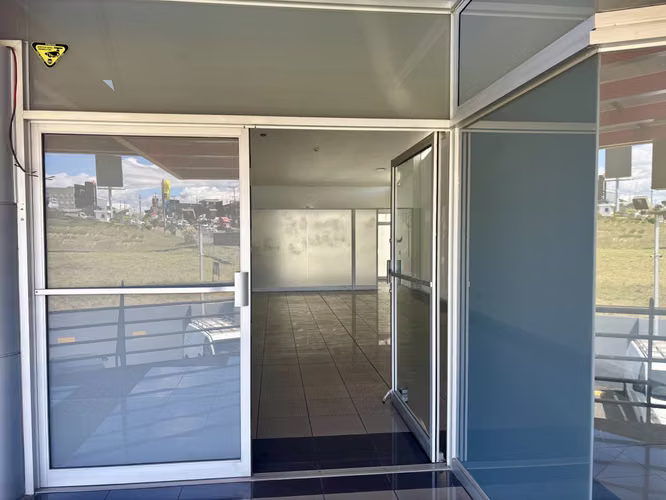 Alquiler de local comercial en Freses, Curridabat - Imagen 12
