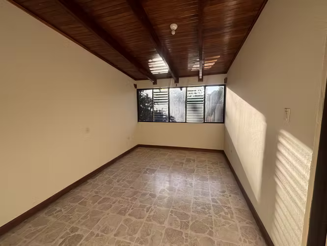 Alquiler de Propiedad en La Garita, Alajuela – A 200m del INCAE - Imagen 5