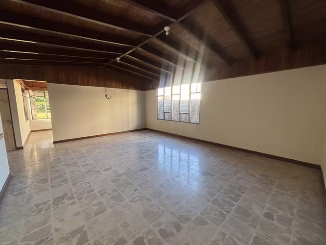 Alquiler de Propiedad en La Garita, Alajuela – A 200m del INCAE - Imagen 9