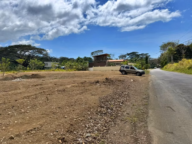 Venta terreno plano cerca de playa, Pueblo Nuevo, Garabito. (MV)