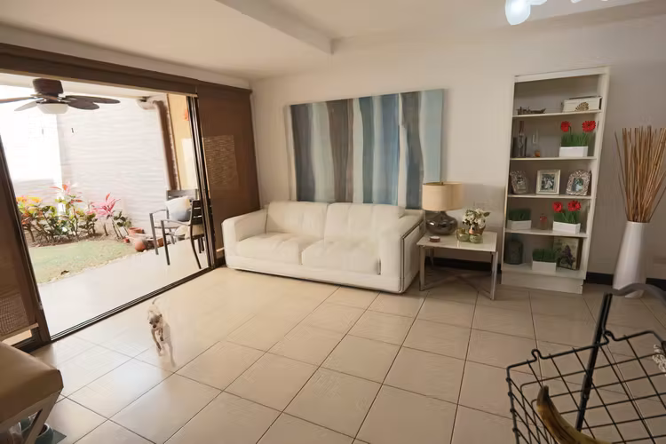 Venta casa Inversión Condominio Rio Oro Santa Ana