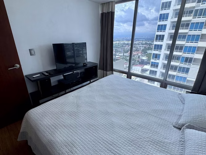 Apartamento amueblado en venta — Torres Paseo Colón | Listo para mudarse o invertir - Imagen 4