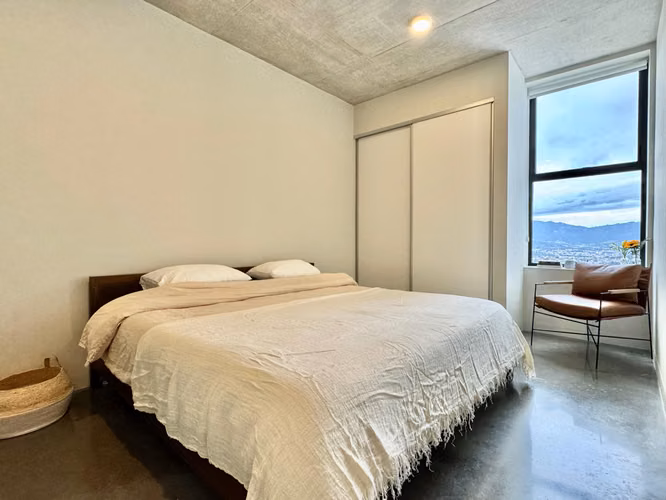 Apartamento de 2 habitaciones con vistas panorámicas en San José - Imagen 10