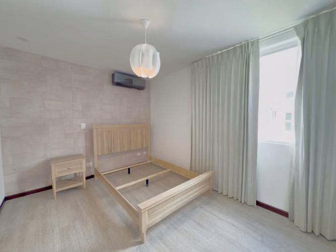Casa Aura: Moderna casa de 3 pisos en el corazón de Santa Ana - Imagen 14