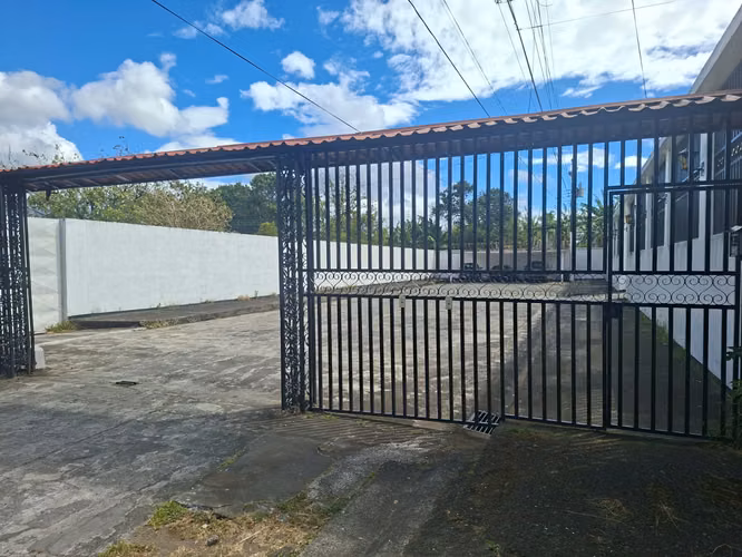 Propiedad 1.820 m² en La Rivera de Belén