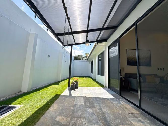 VENTA DE CASA EN CARIARI, LOS ARCOS - Imagen 10