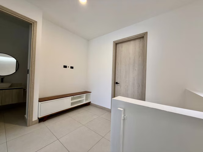 Casa nueva en Lindora para Alquiler SIN MUEBLES