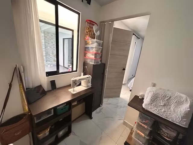 VENTA DE CASA DE UN PISO EN MERCEDES NORTE, HEREDIA