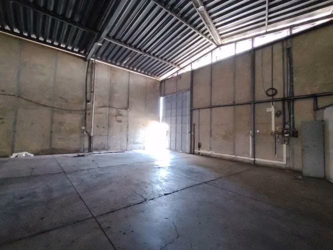 Heredia Bodega-800m2- Parqueo- 2bñ - Imagen 12