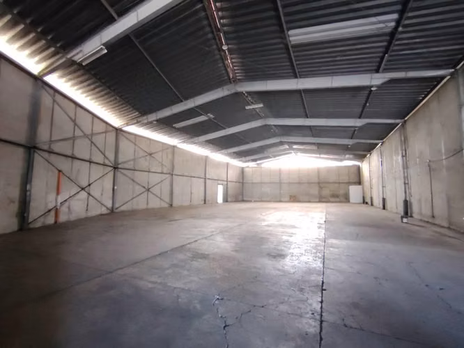 Heredia Bodega-800m2- Parqueo- 2bñ - Imagen 13