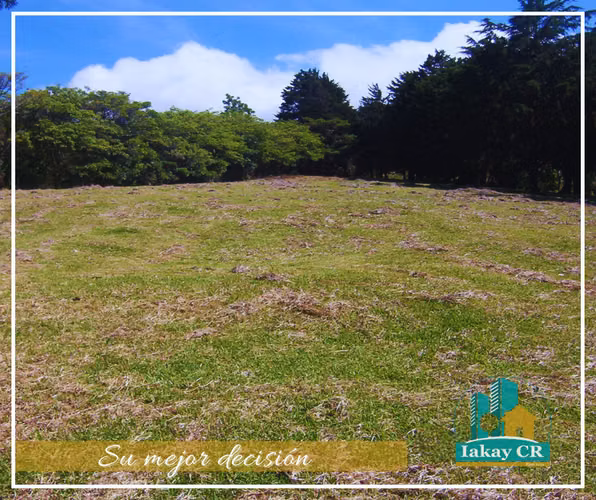VENTA AMPLIO TERRENO VISTA AL VALLE SAN ISIDRO - Imagen 3