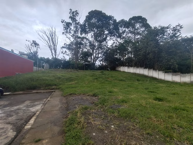 Nice ground 810 m2 in sale