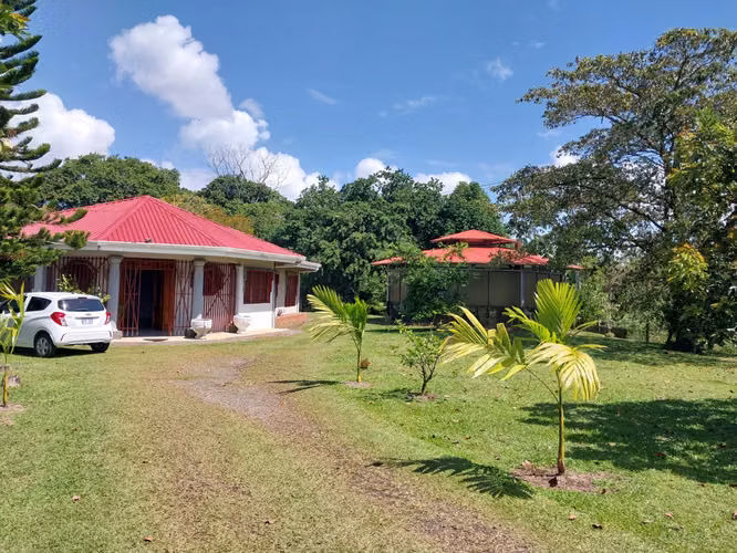 Casa en Guápiles, Costa Rica! Sigues pensando en mudarpte a un clima cálido!… - Imagen 7