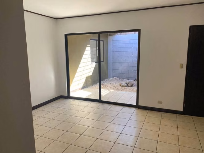 Se Vende Casa en Tres Rios, Cartago en un hermoso Residencial