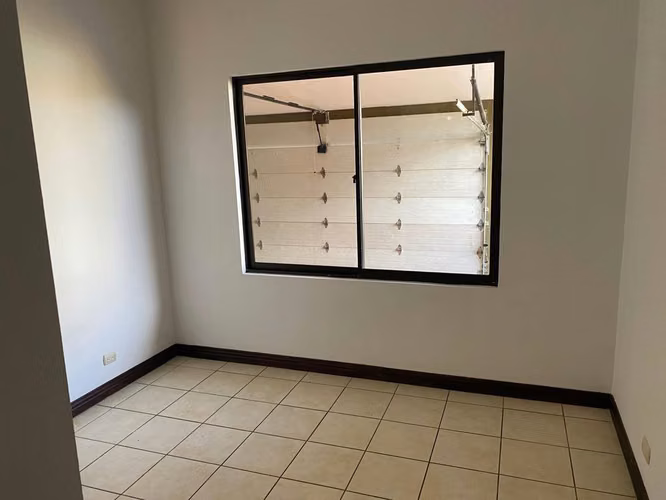 Se Vende Casa en Tres Rios, Cartago en un hermoso Residencial